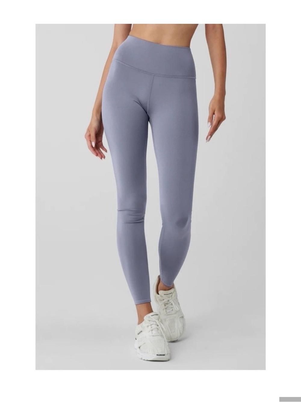 ALO Yoga High-Rise Airlift Legging - Fog in Size S! Great Condition / Light Use